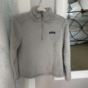 Grey Patagonia 1/4 zip